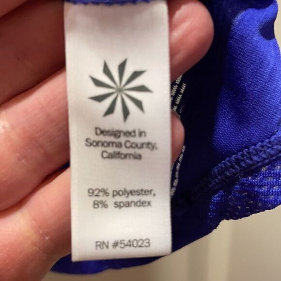 ✨Athleta Royal Blue Kettlebella Tank - Picture 4 of 7